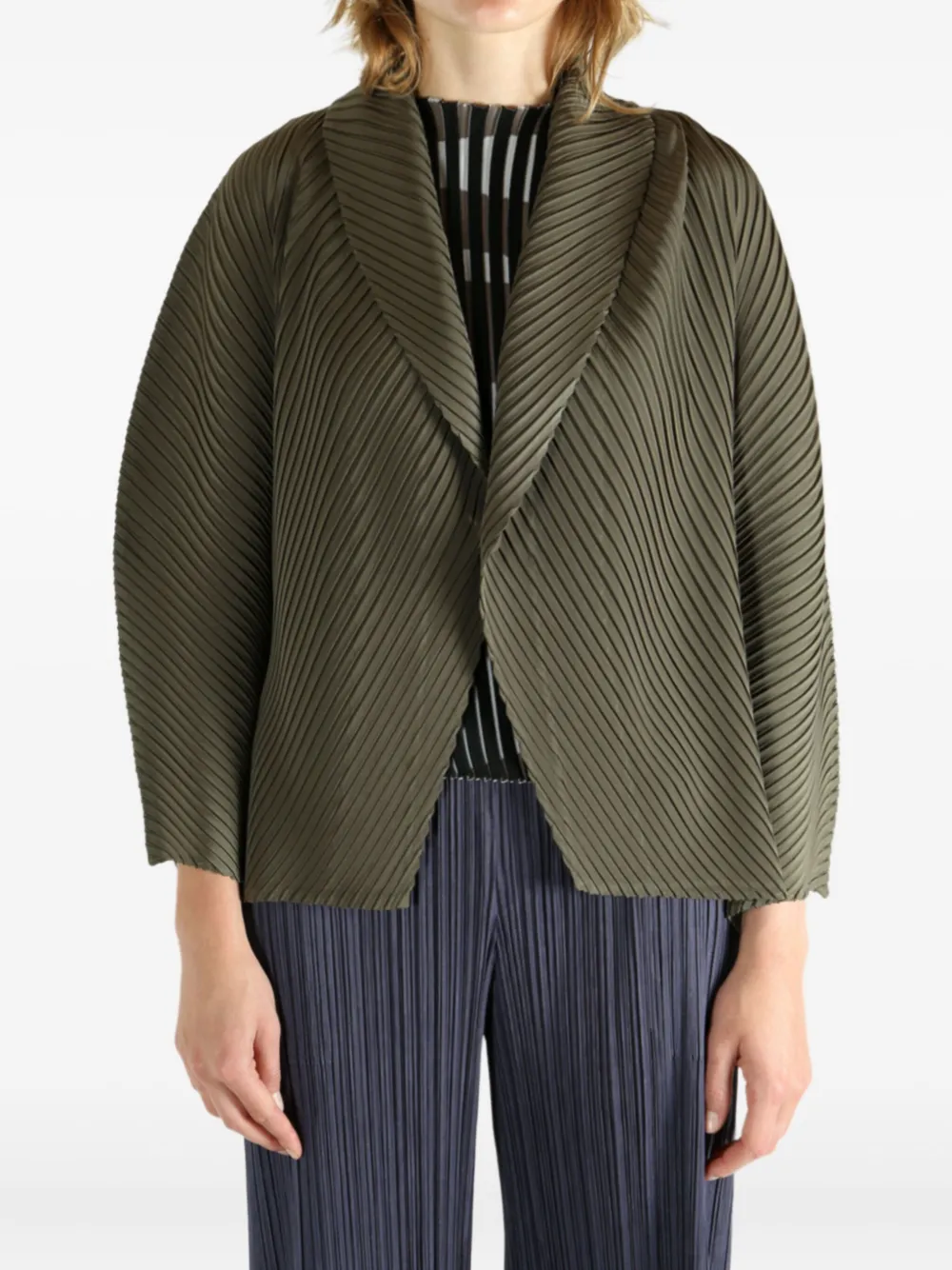 Issey Miyake Soft Fold pleated jacket Groen