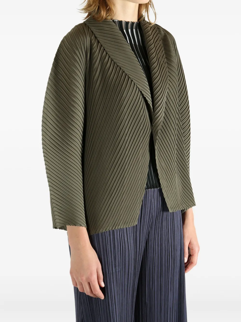 Issey Miyake Soft Fold pleated jacket Groen
