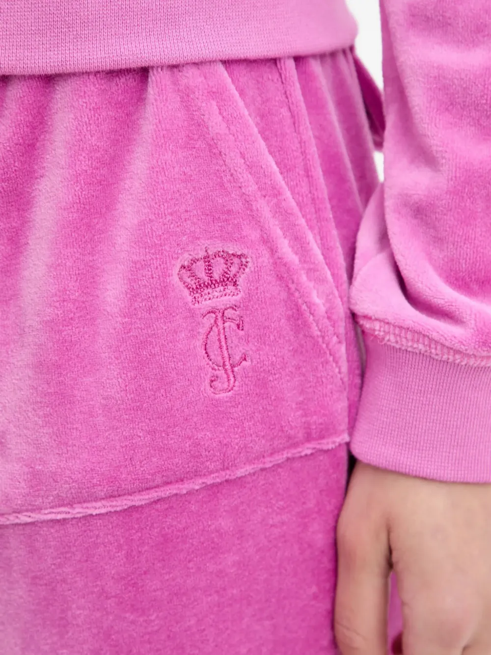 Juicy Couture Embroidered Patch-pocket Trousers In Pink