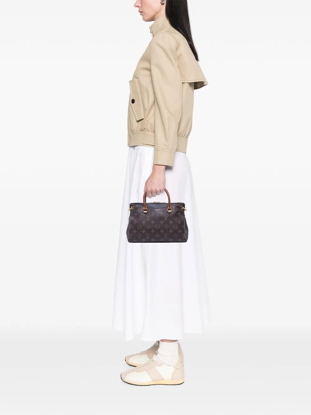 Pre-owned Louis Vuitton 2016 Monogram Pallas Bb Satchel In Brown