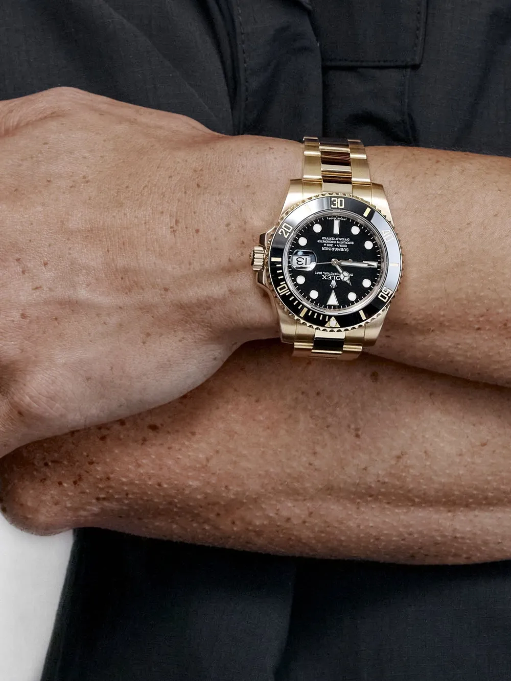 Rolex 2015 Submariner Date 40mm | Pre-Owned Diving Watches | Image 2