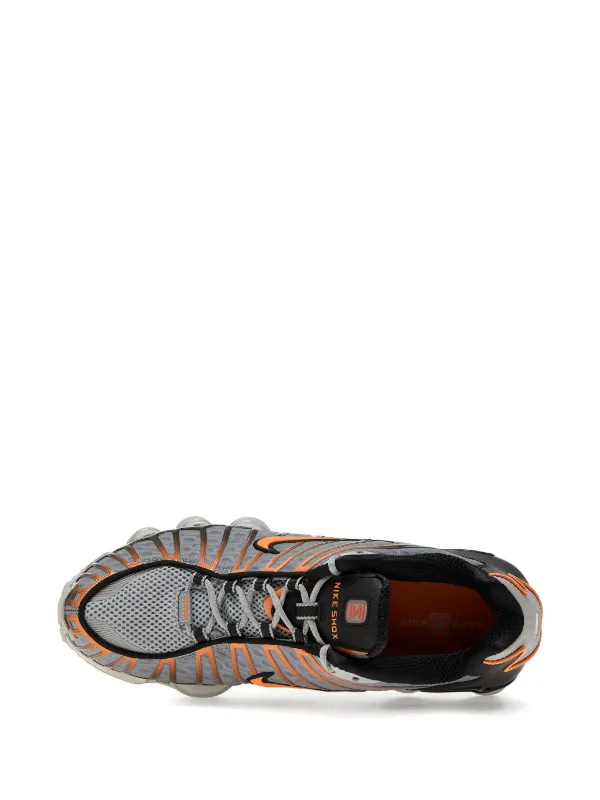 Nike Shox Tl スニーカー | グレー | FARFETCH JP