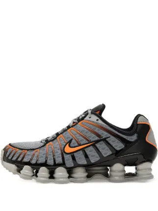 Nike Shox Tl スニーカー | グレー | FARFETCH JP