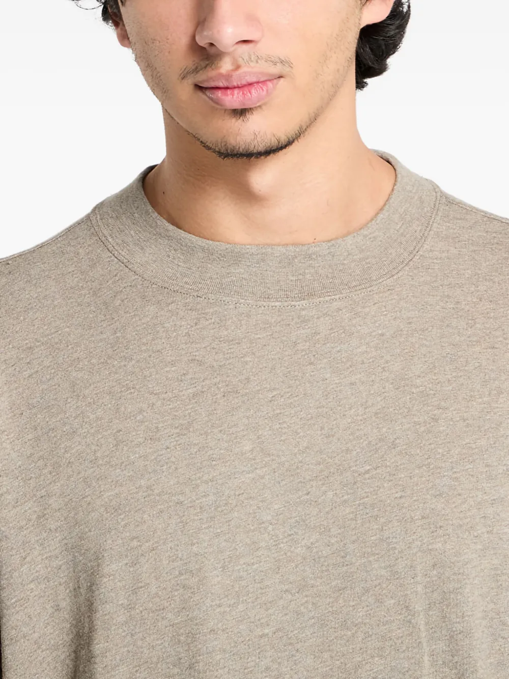FEAR OF GOD ESSENTIALS Drie T-shirts Bruin