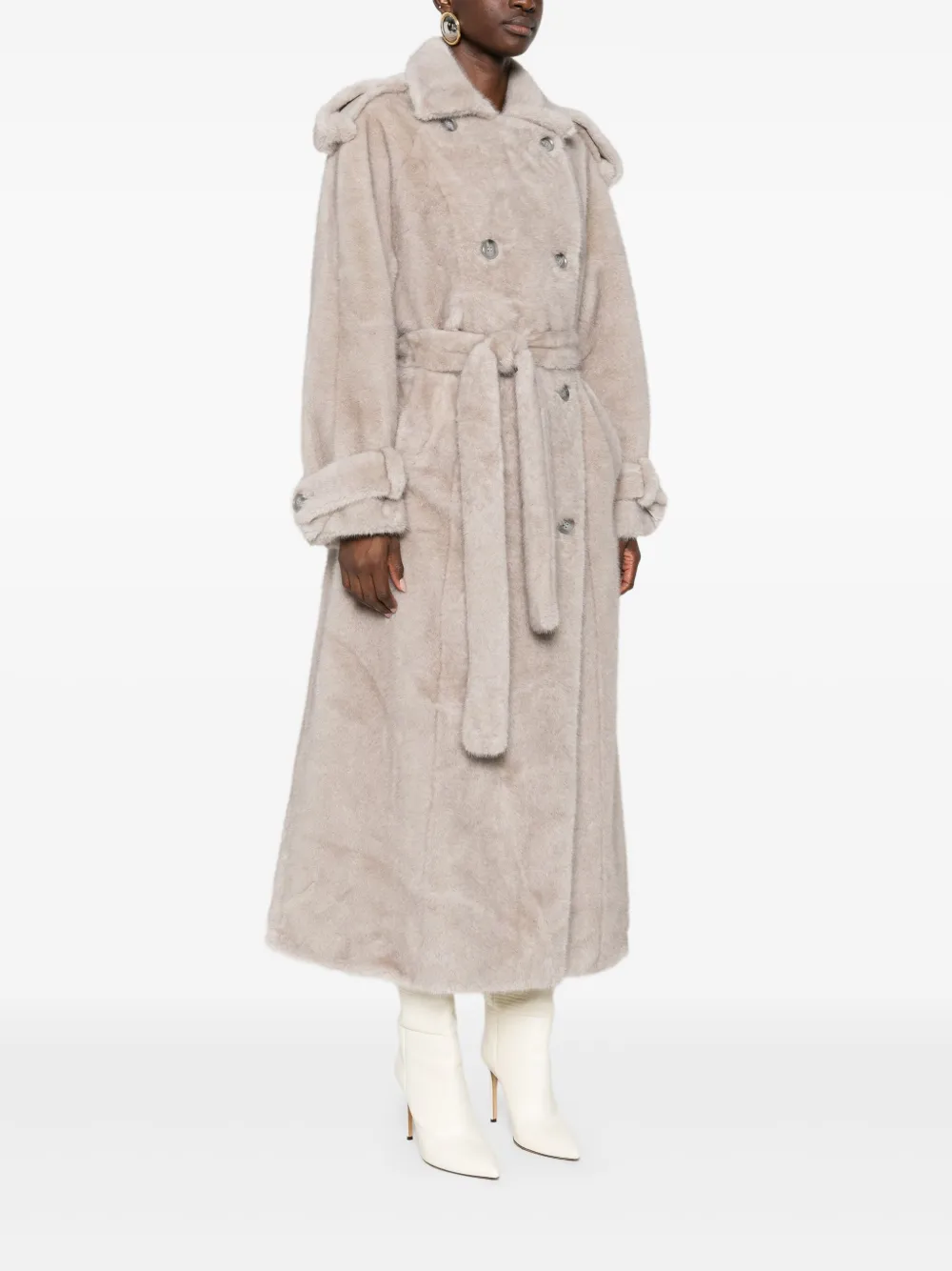 ducie Thalia jas van imitatiebont met dubbele rij knopen Beige