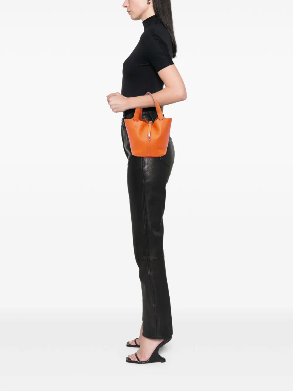 Hermès Pre-Owned 2014 Clemence Picotin Lock 22 handbag | Pre-Owned | Image 2