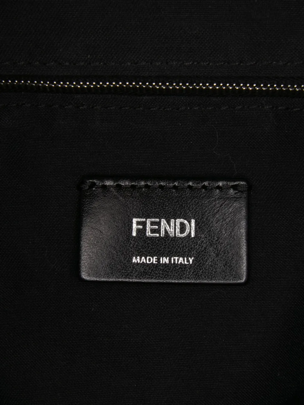 Fendi Pre-Owned Borsa a tracolla Baguette convertibile grande in tela Pequin con motivo Zucca 2010-2025 | Image 6