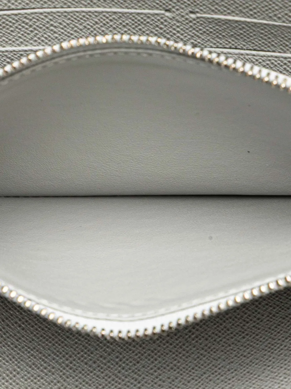 Pre-owned Louis Vuitton 2019 Monogram Logo Story Zippy Wallet Long Wallets In White