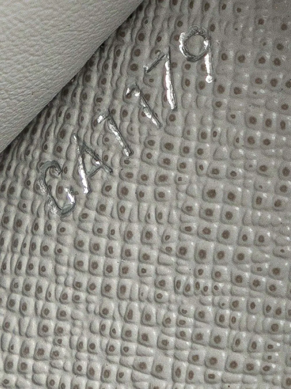 Pre-owned Louis Vuitton 2019 Monogram Logo Story Zippy Wallet Long Wallets In White