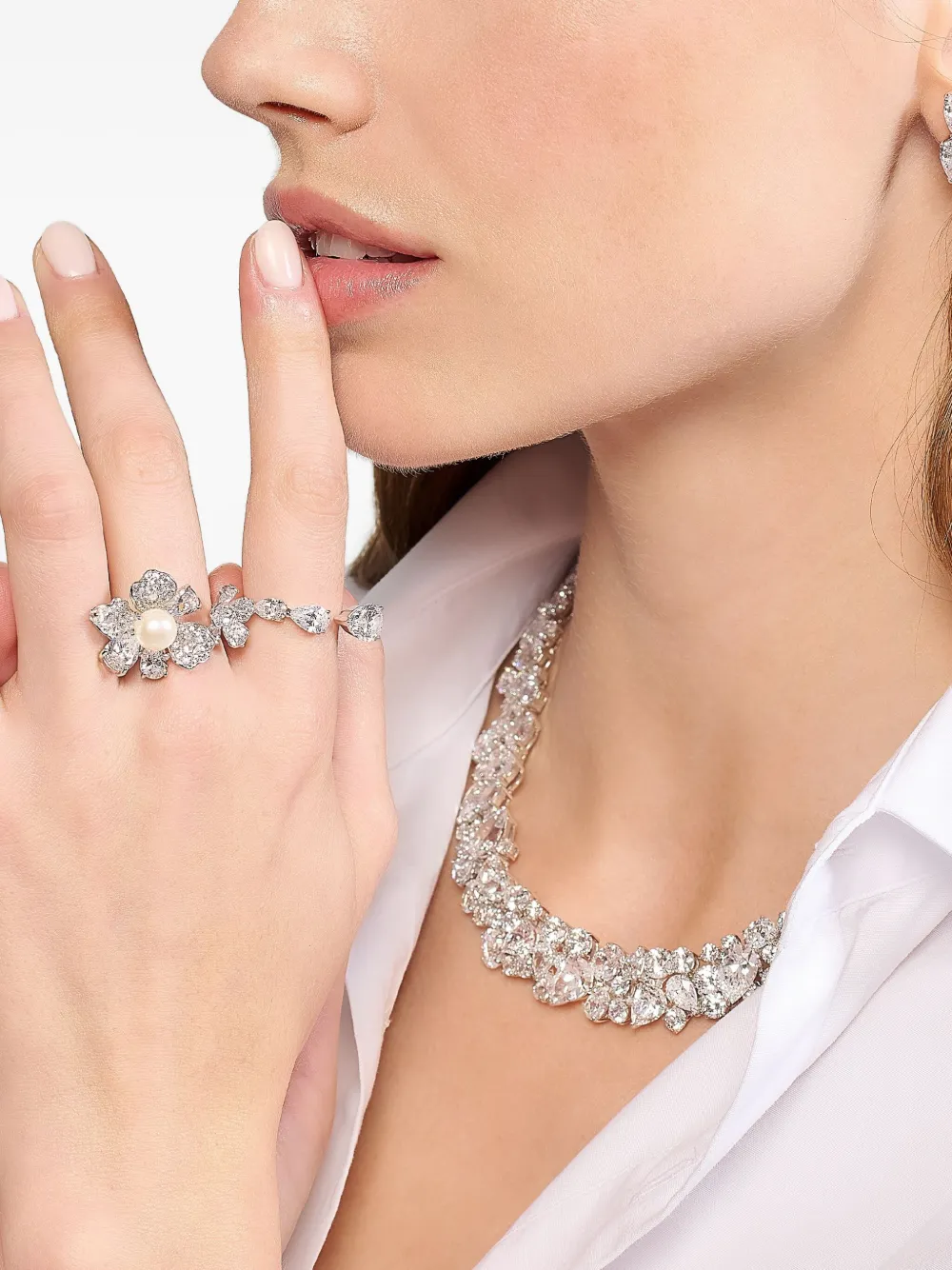 Anabela Chan Floating Nova Diamond Huggie Earrings In White