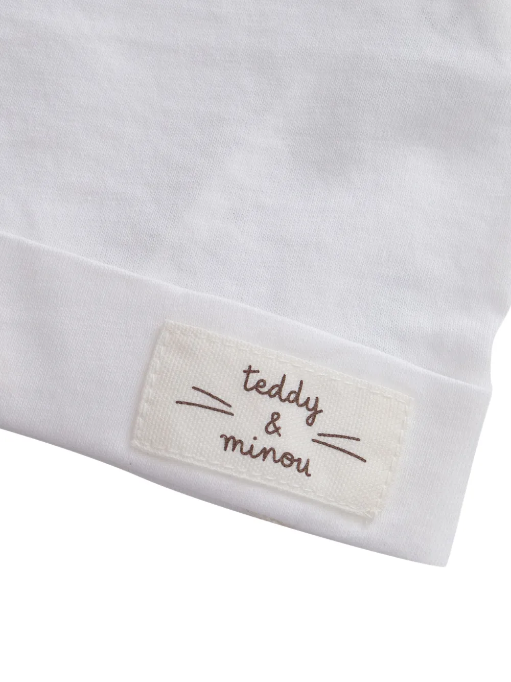 TEDDY & MINOU Muts met kattenoren en laarzen met knopendetail Wit