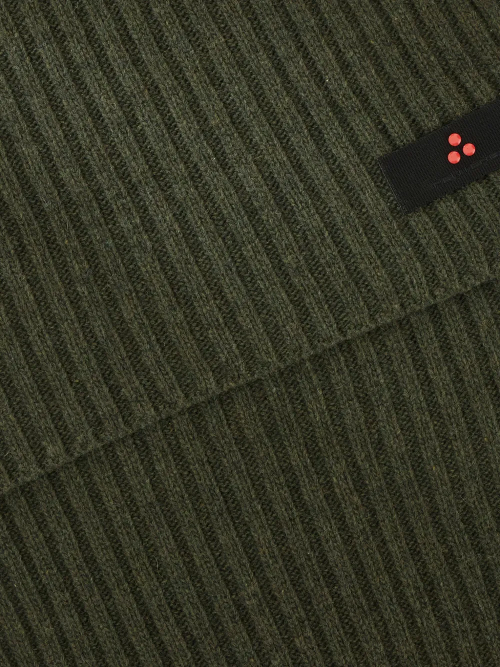 Peuterey Logo-patch Ribbed-knit Scarf In Green