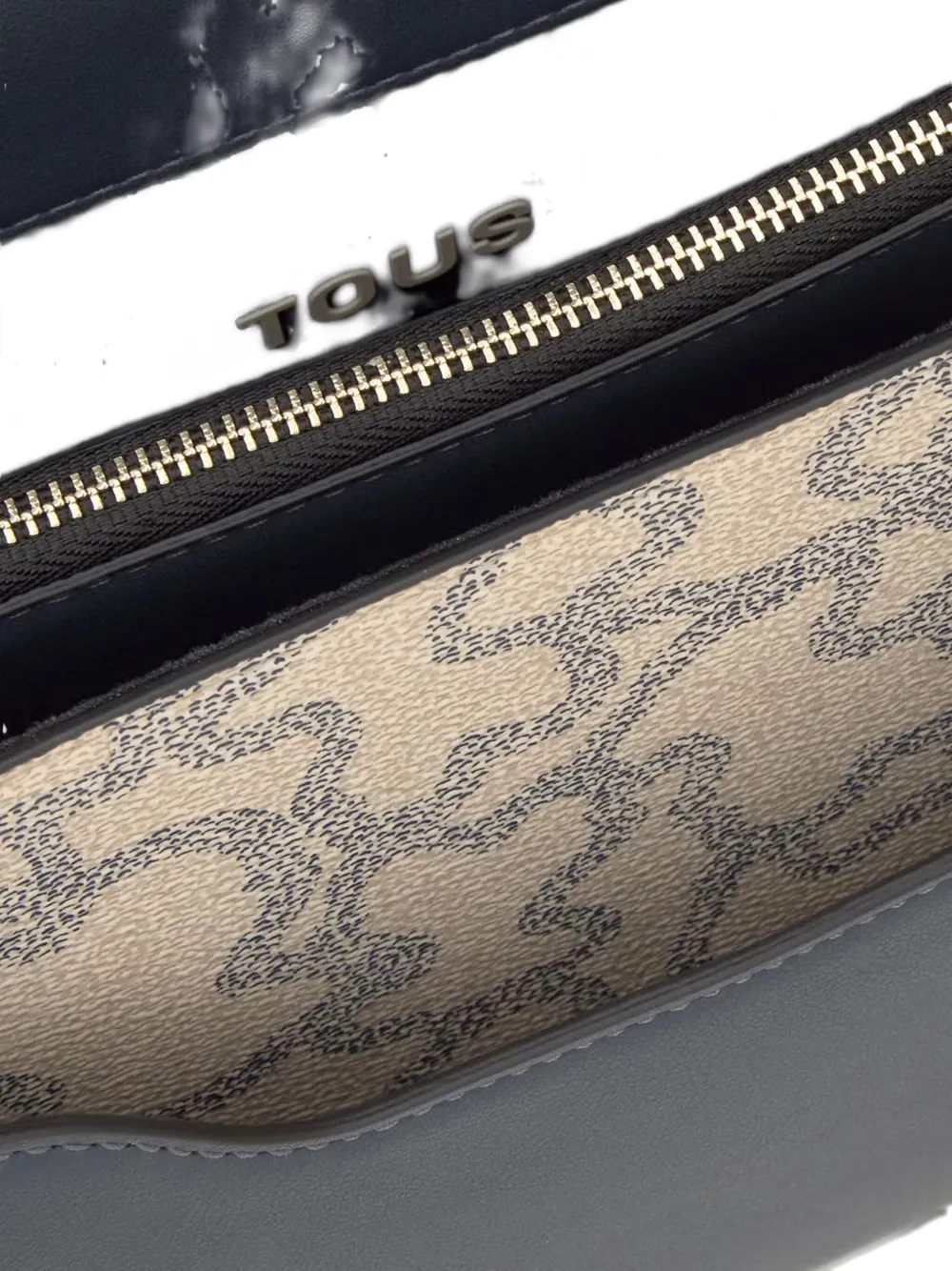 Tous Chain-strap Embossed-logo Shoulder Bag In Neutral