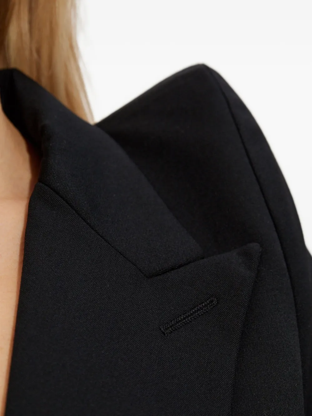VETEMENTS Jack met dubbele rij knopen en gewatteerde schouders Zwart