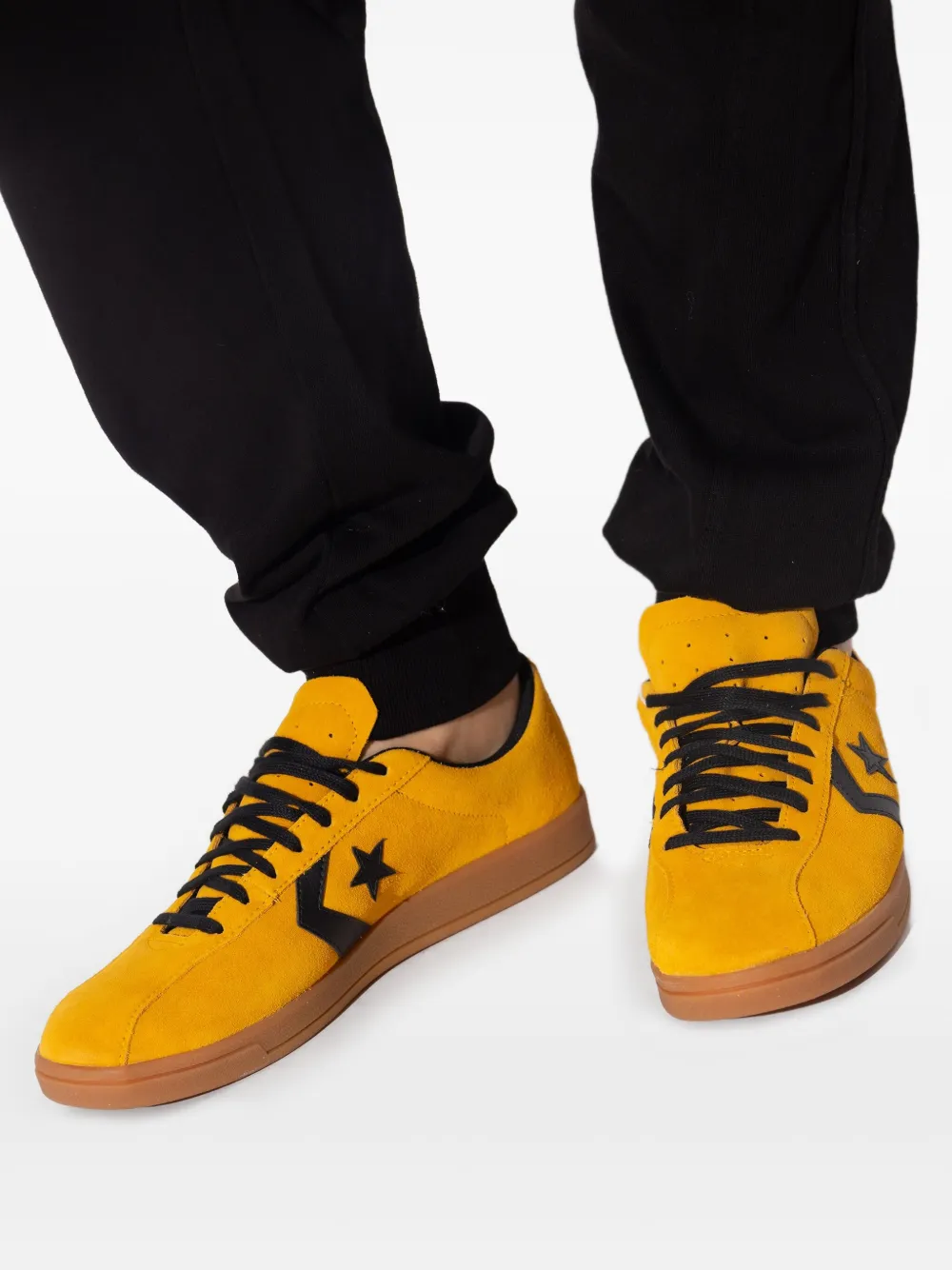 Converse All-star Classic Sneakers Aus Wildleder In Yellow