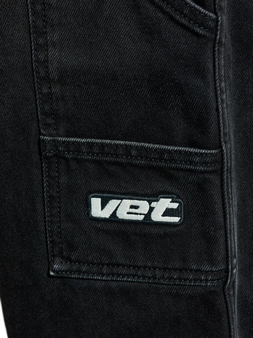 VETEMENTS logo-patch cargo jeans Zwart