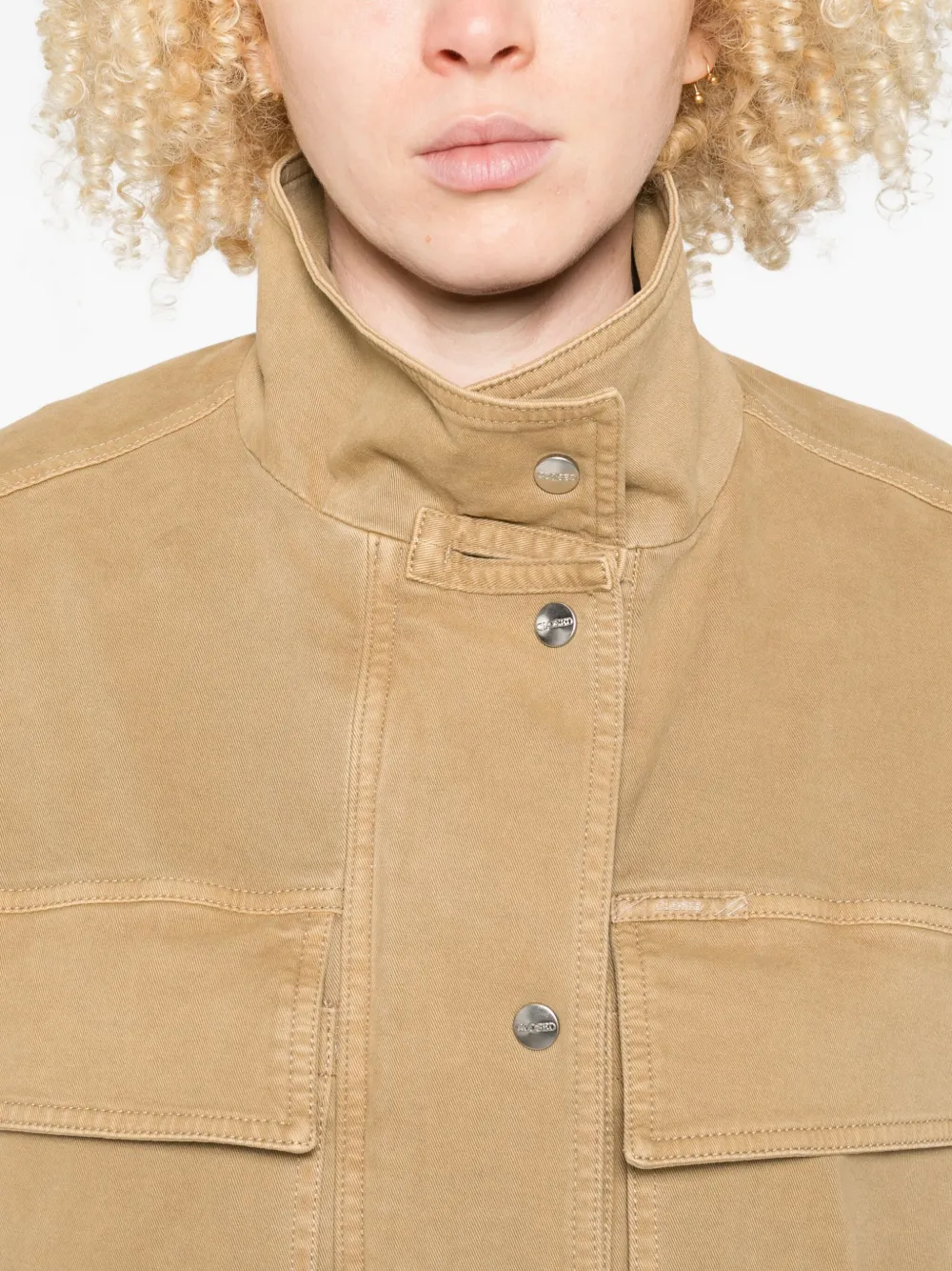 Closed Cropped jack Beige