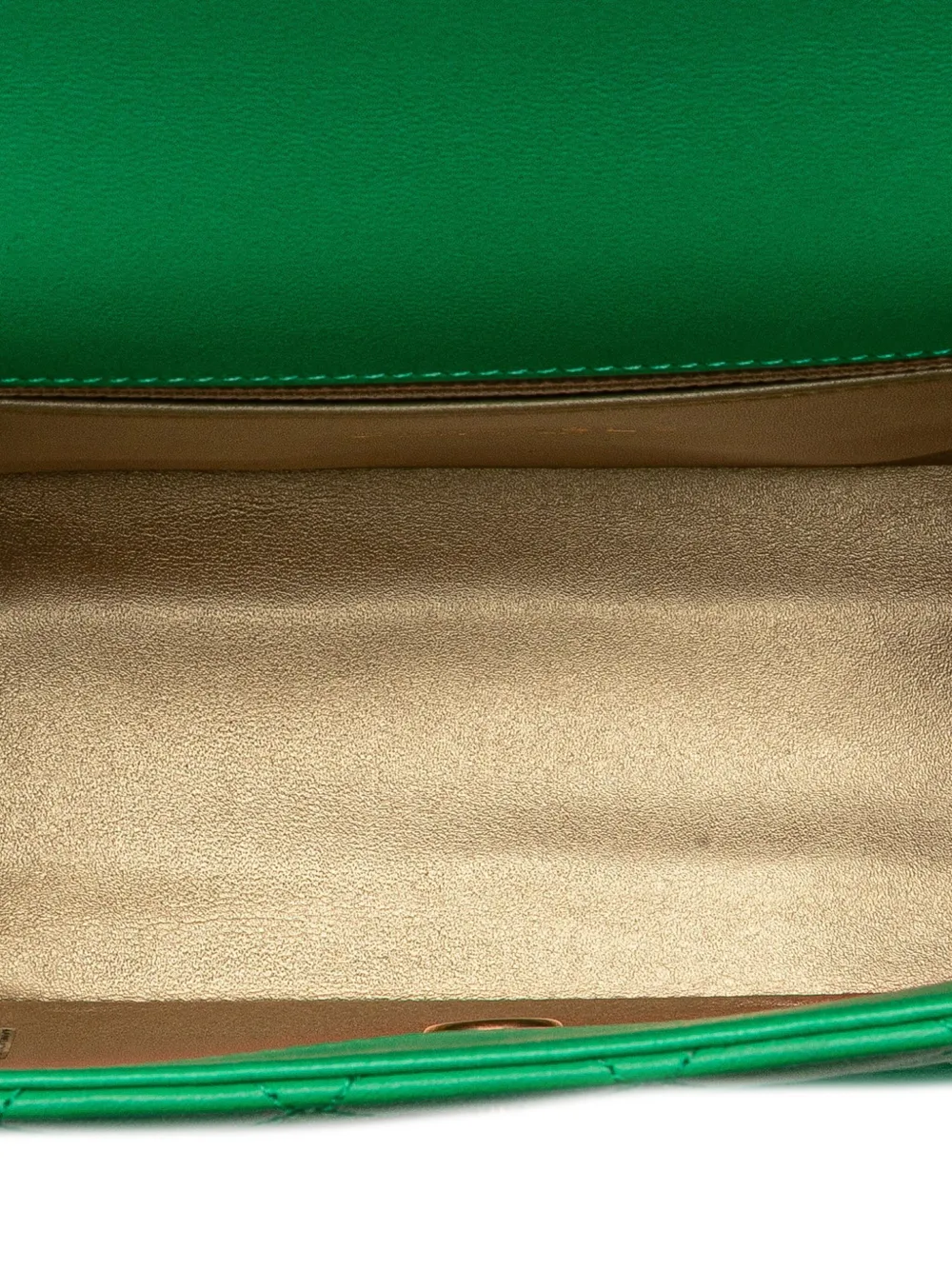 Pre-owned Chanel 2019 Small Quilted Lambskin La Parisienne Flap Satchel In Green