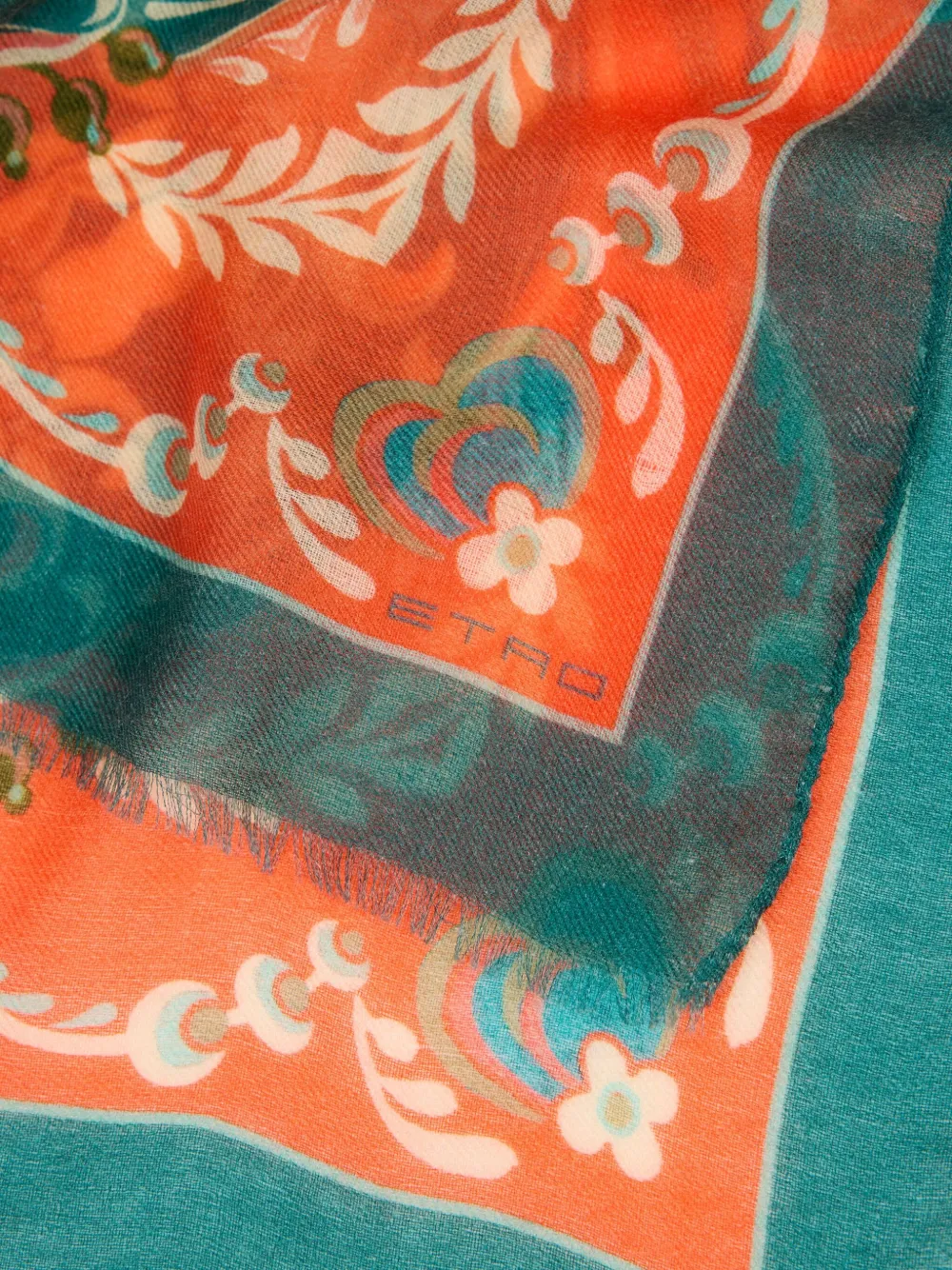 ETRO fringed floral-border scarf Groen