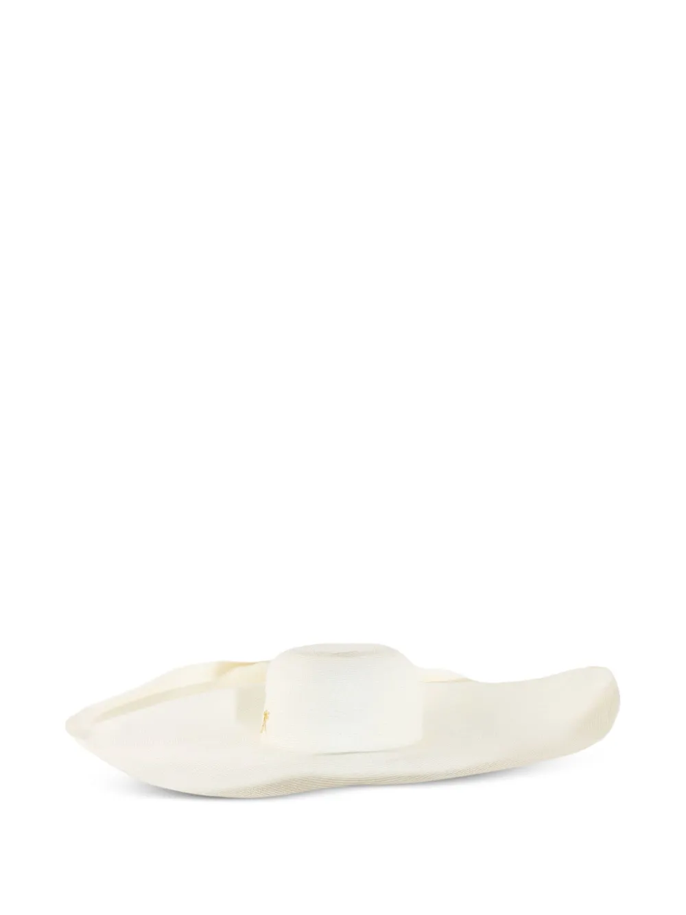 wide-brim sun hat
