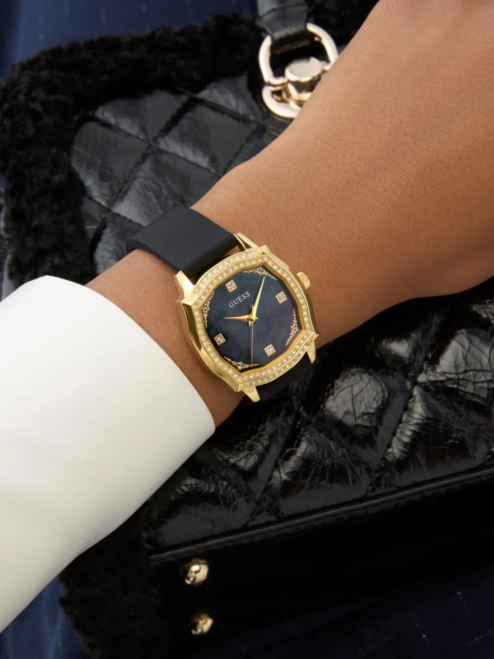 Guess Usa Liv 38mm In Gold