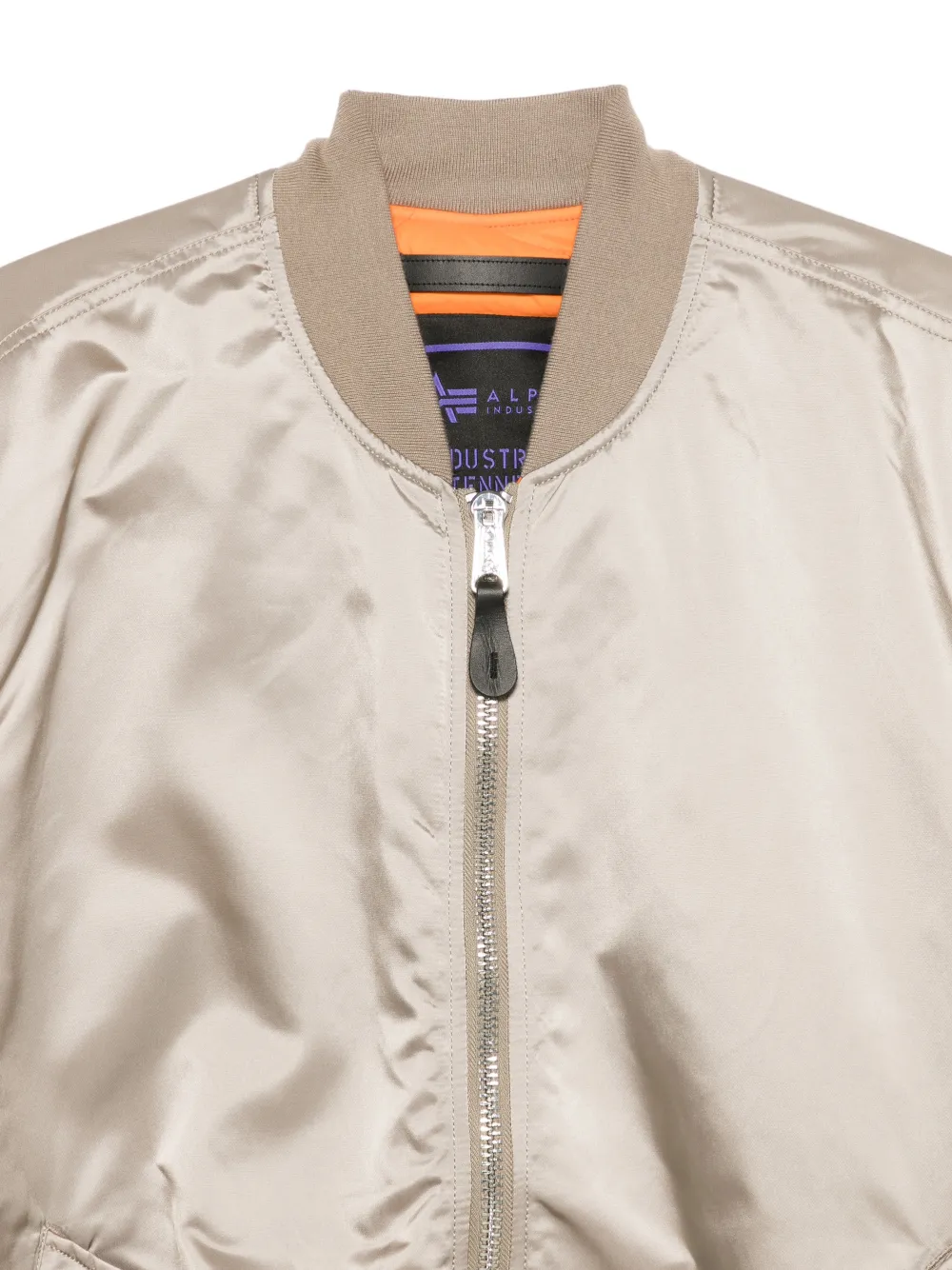 Alpha Industries MA-1 bomberjack met ritssluiting Beige