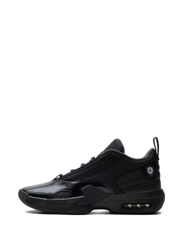 jordan max aura black size 6