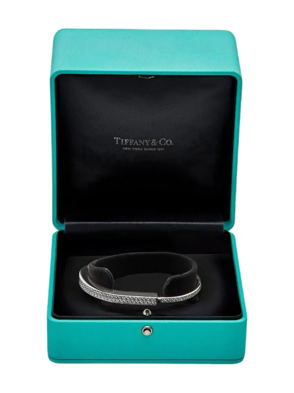 Tiffany & Co. ダイヤモンド付きバングル Tiffany & Co. Lock ダイヤモンド バングルブレスレット 18Kホワイト