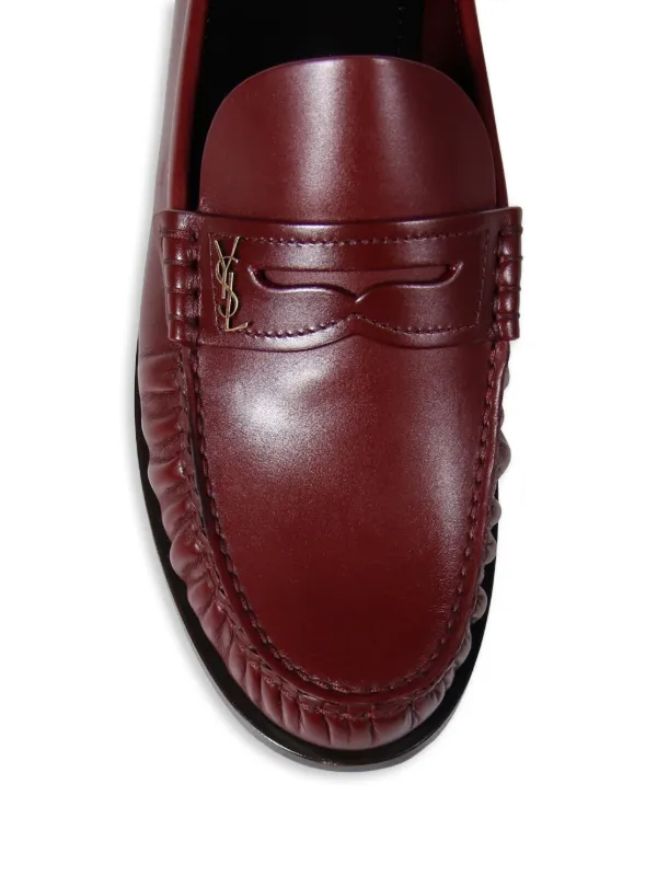 ローファー・オックスフォード Saint Laurent Dark Red Leather Loafer With Monogram Saint Laurent Laurent logo-plaque Leather Loafers | Red
