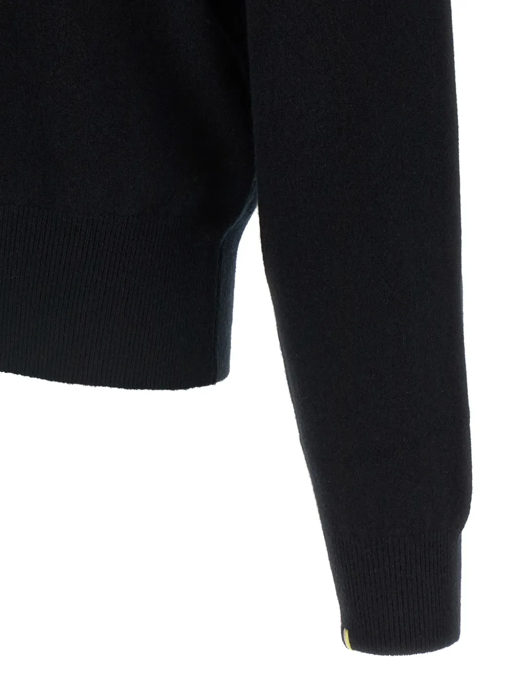 extreme cashmere Trui met ronde hals en cuffs Zwart