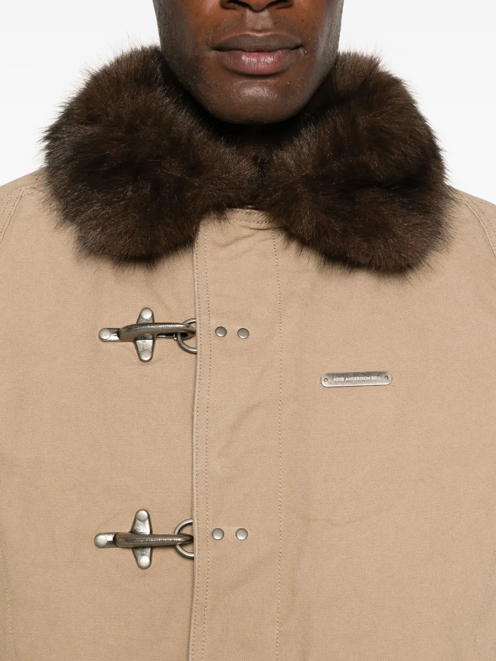 Andersson Bell Ortega jack met kraag van imitatiebont Beige