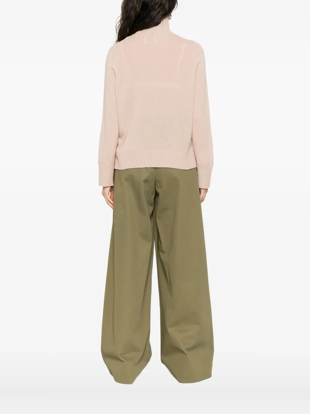 Allude Turtleneck Cashmere Sweater In Neutral