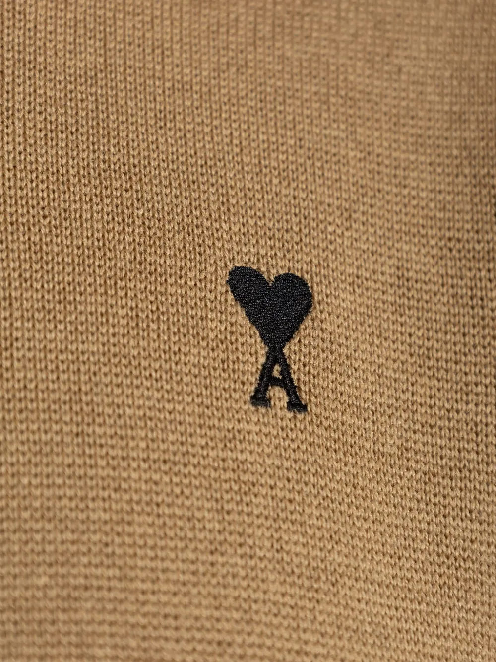 AMI Paris Coltrui met geborduurd logo Beige