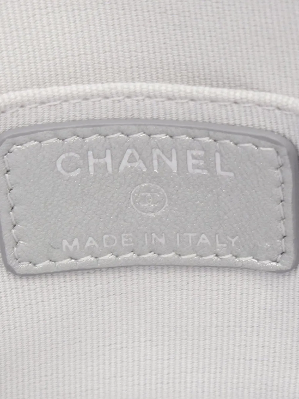Pre-owned Chanel 2021 Mini Cc Metallic Lambskin Camellia Bouquet Round Clutch On Chain Crossbody Bag In Silver