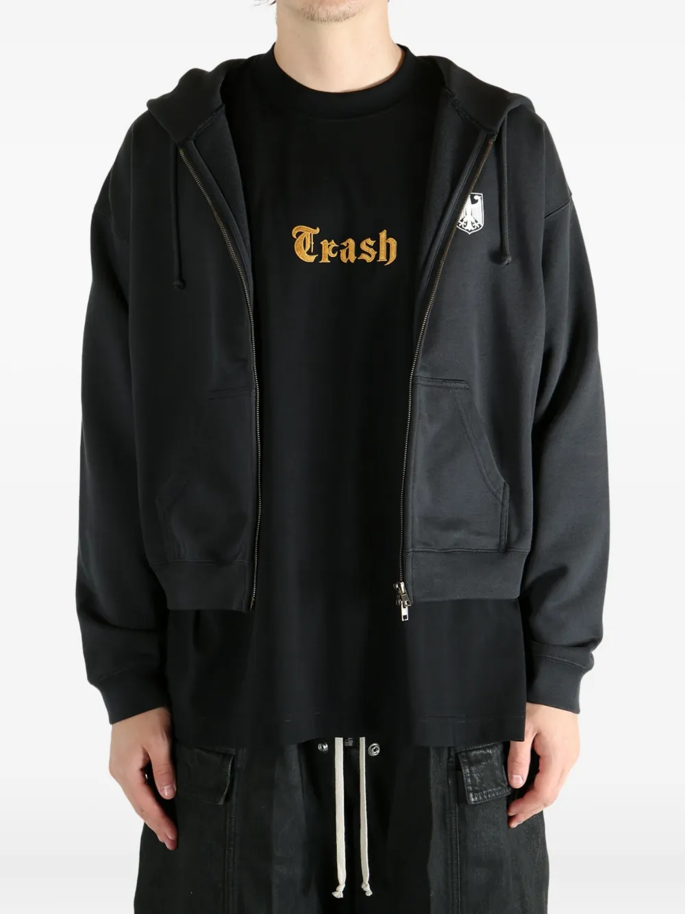 VETEMENTS logo-embroidered zip-fastening hoodie Zwart