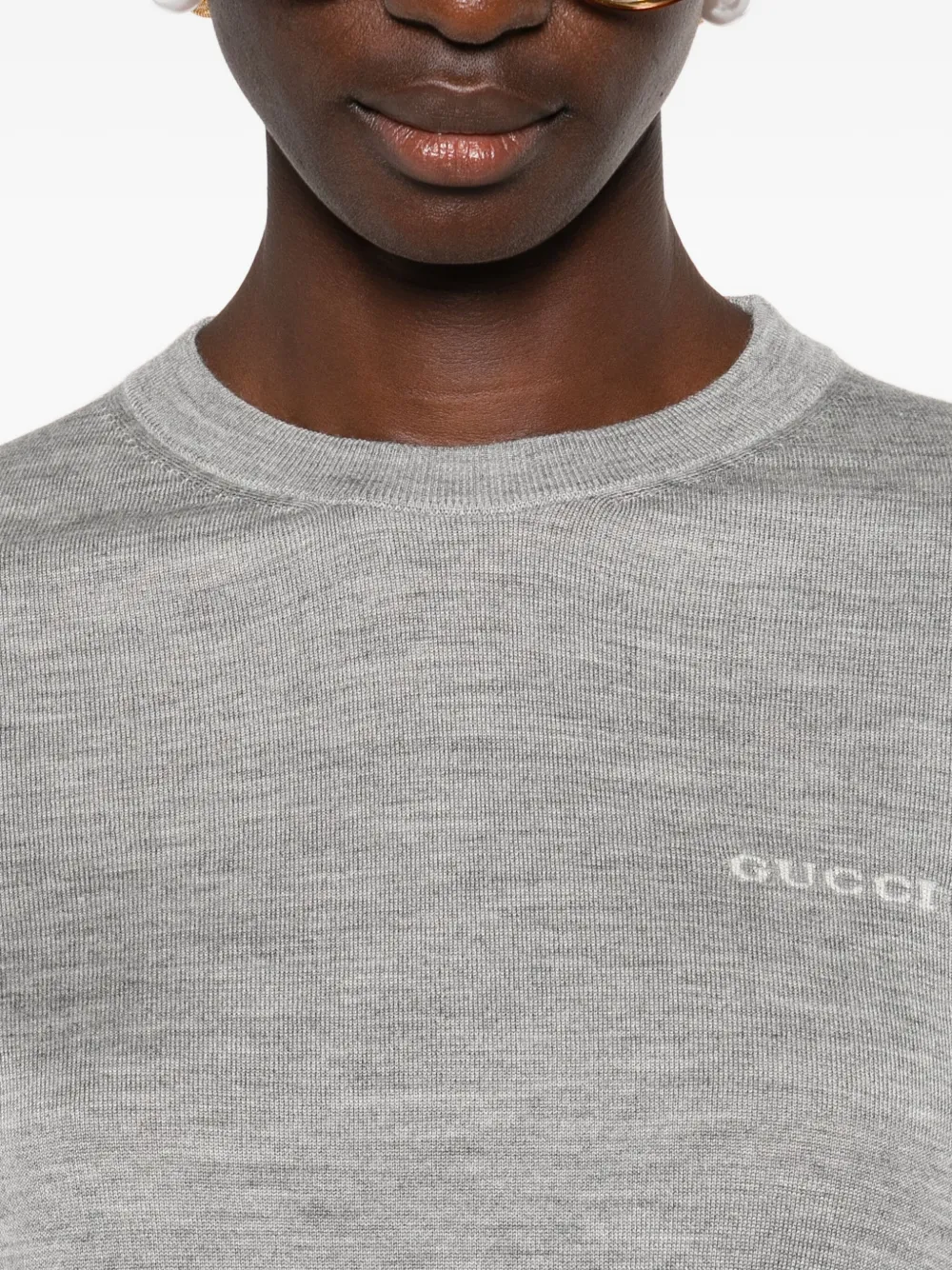 Gucci T-shirt met geborduurd logo Grijs