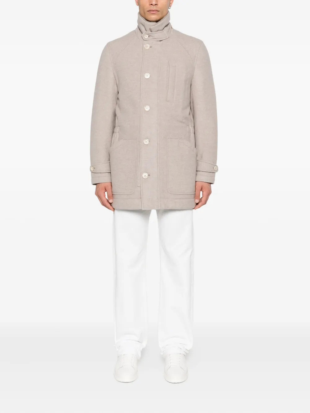 Brunello Cucinelli Jas met enkele rij knopen en afwerking Beige