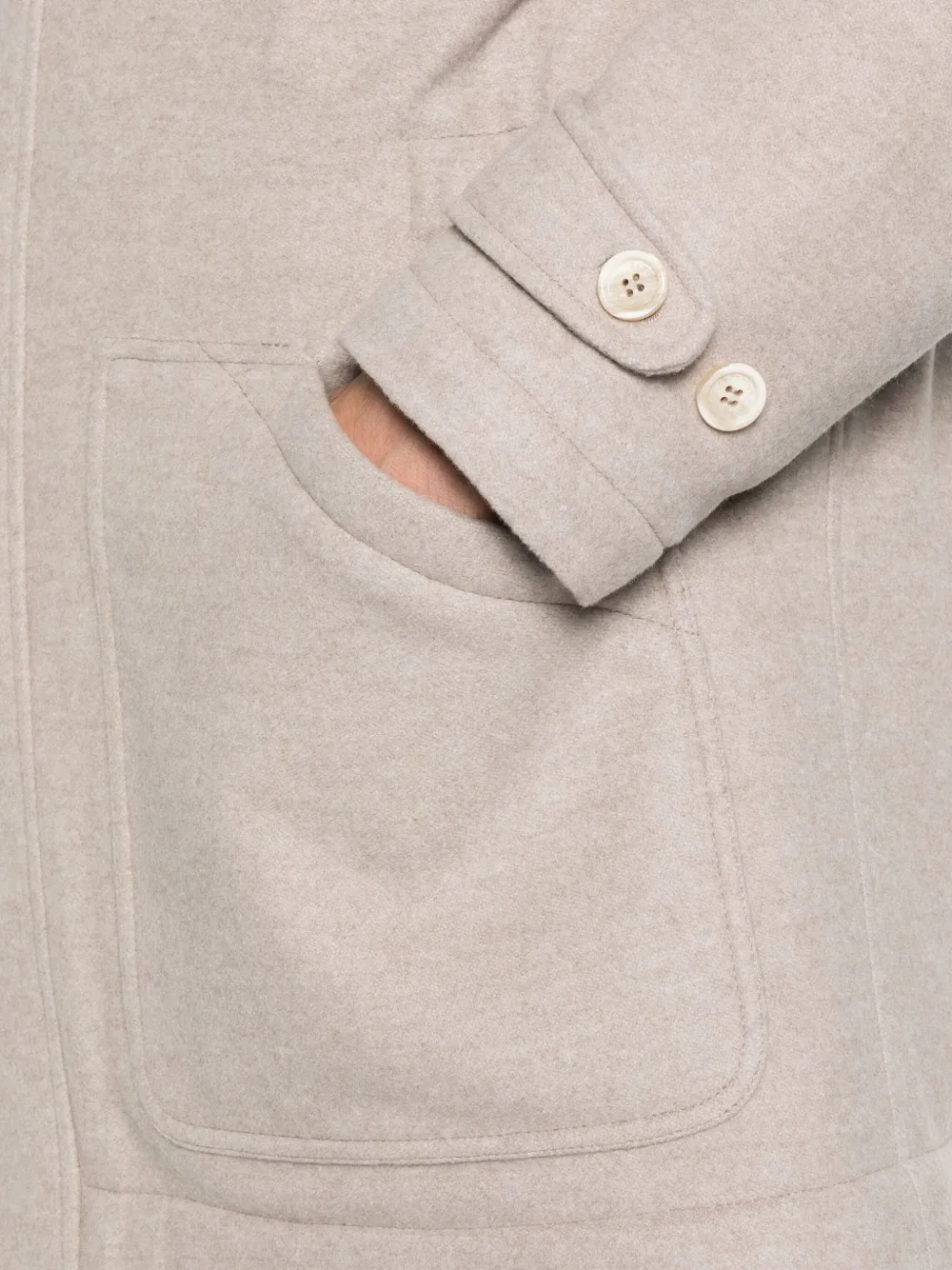 Brunello Cucinelli Jas met enkele rij knopen en afwerking Beige