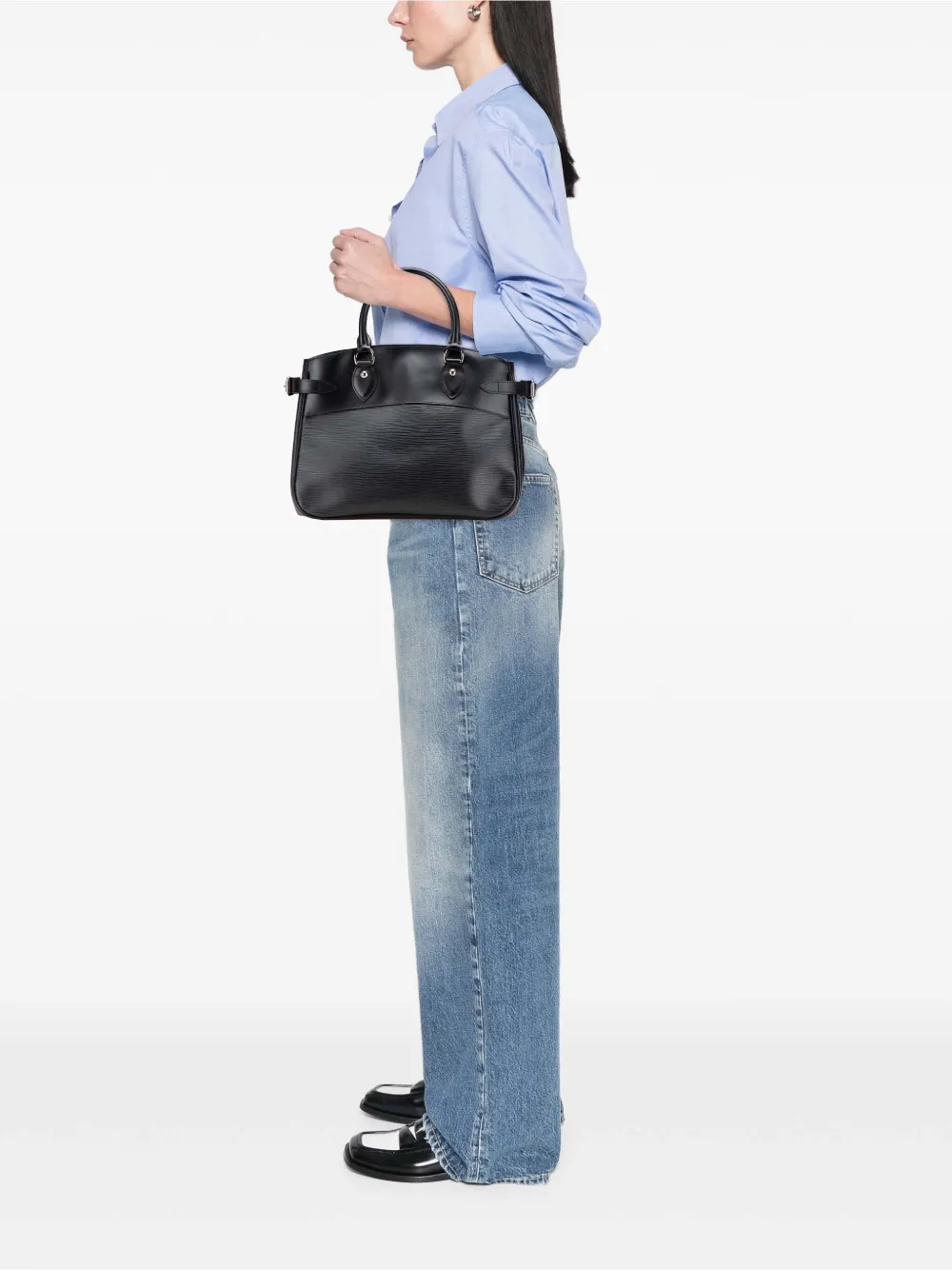 Louis Vuitton Pre-Owned 2007 Epi Passy PM handbag | Pre-Owned | Image 2
