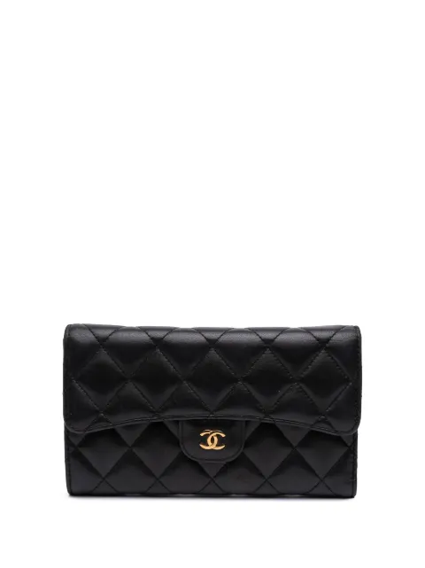 CHANEL Pre-Owned 2016-2017 Large CC Quilted Lambskin Flap Wallet long wallets