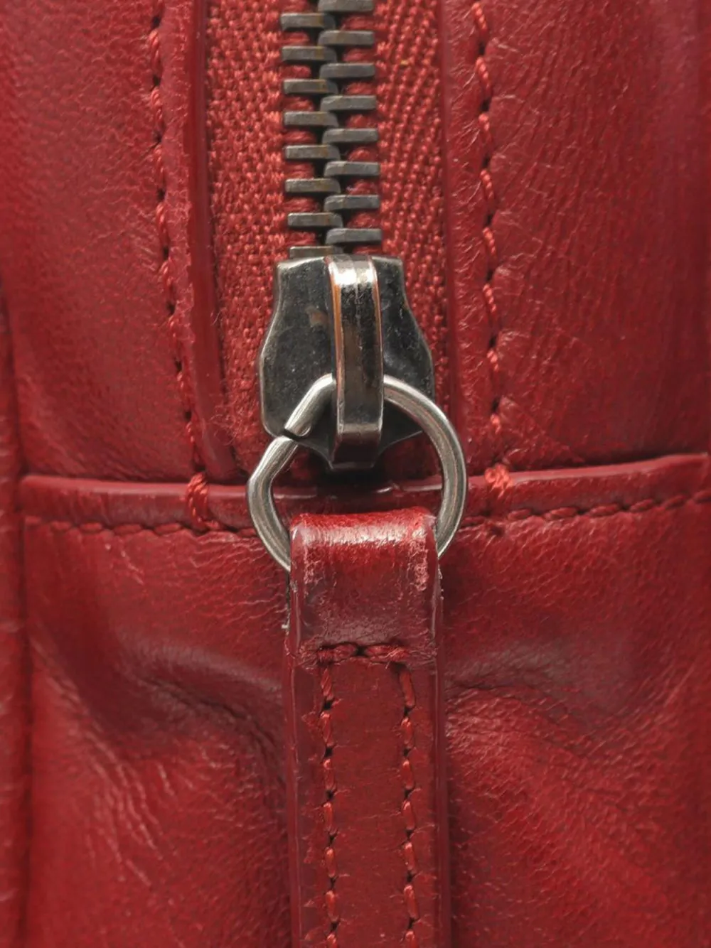 CHANEL Pre-Owned 2013-2014 Medium Quilted Lambskin Citizen Zip Flap crossbody bag | Pre-Owned | Image 2