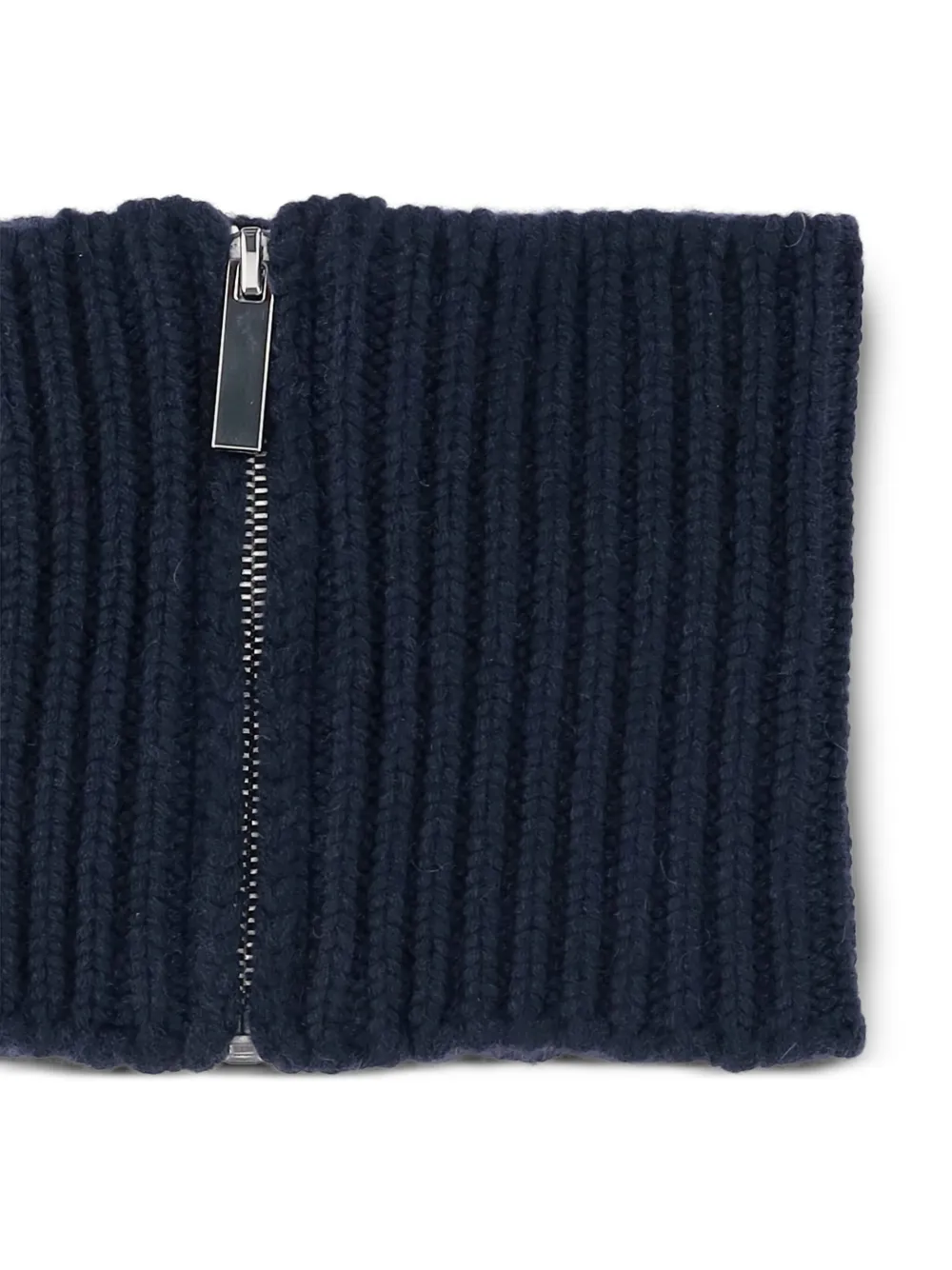 ribbed-knit zip-fastening scarves