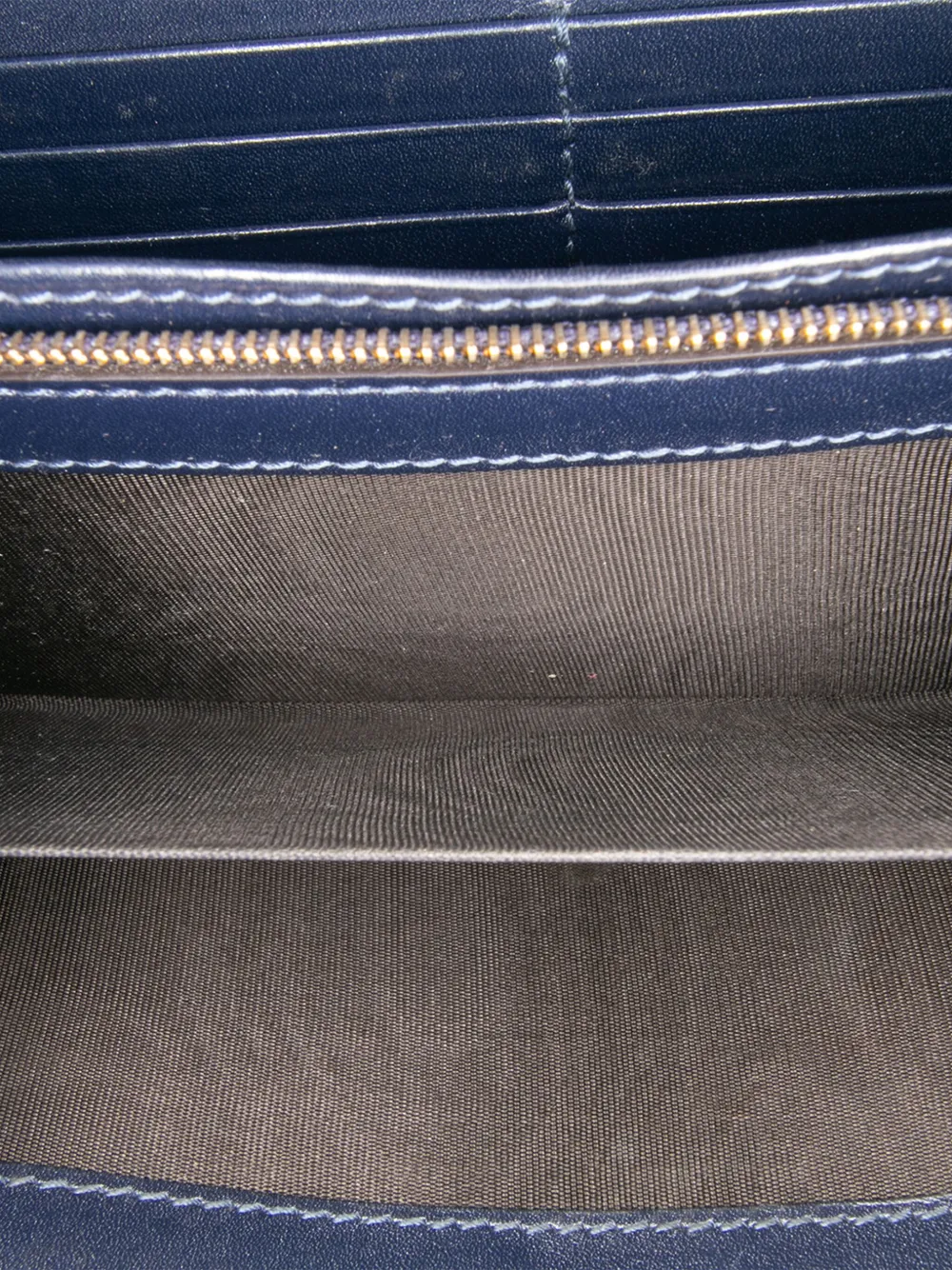 Pre-owned Gucci 2000-2015 Patent Microssima Wallet On Chain Shoulder Bag In Blue
