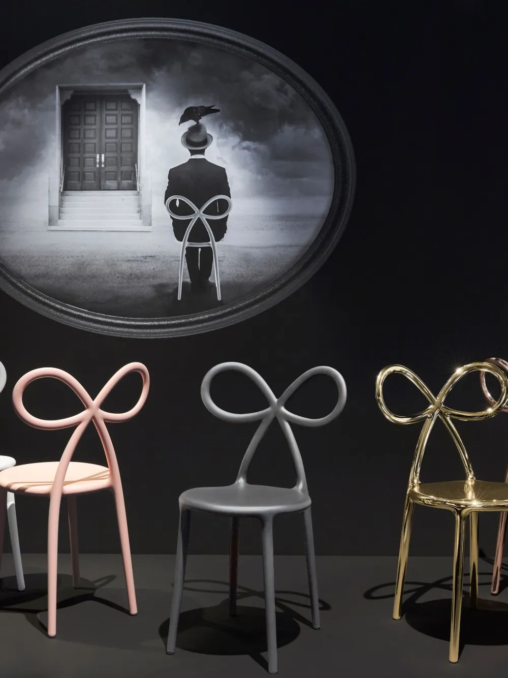 Qeeboo Ribbon chair | Chairs & Stools | Image 2