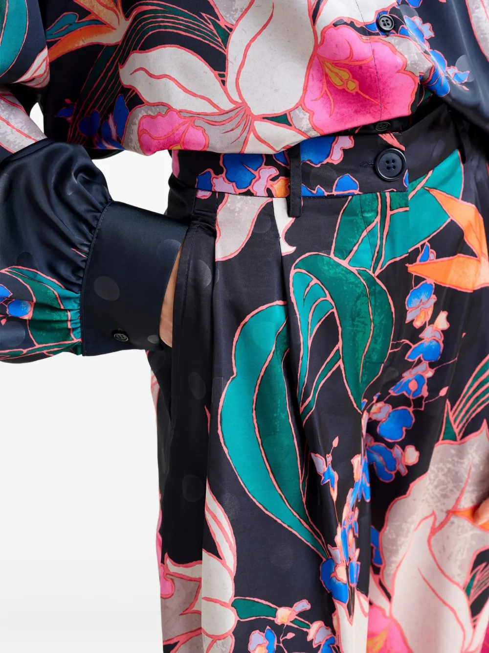 Essentiel Antwerp Ipants floral-print trousers Zwart