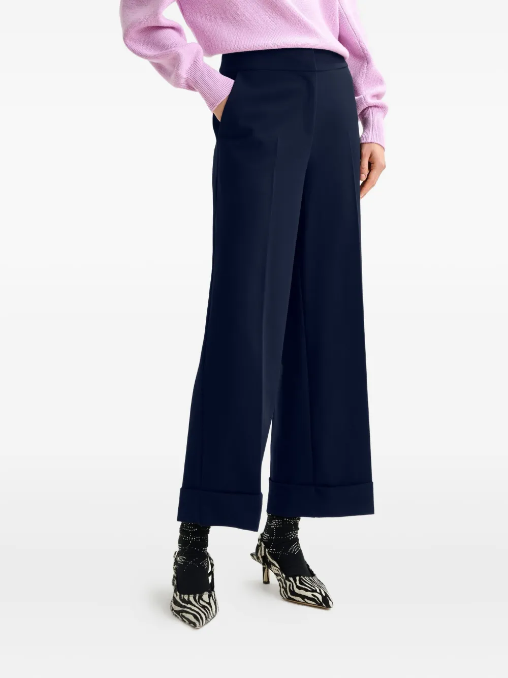 Essentiel Antwerp pressed-crease flared trousers Blauw