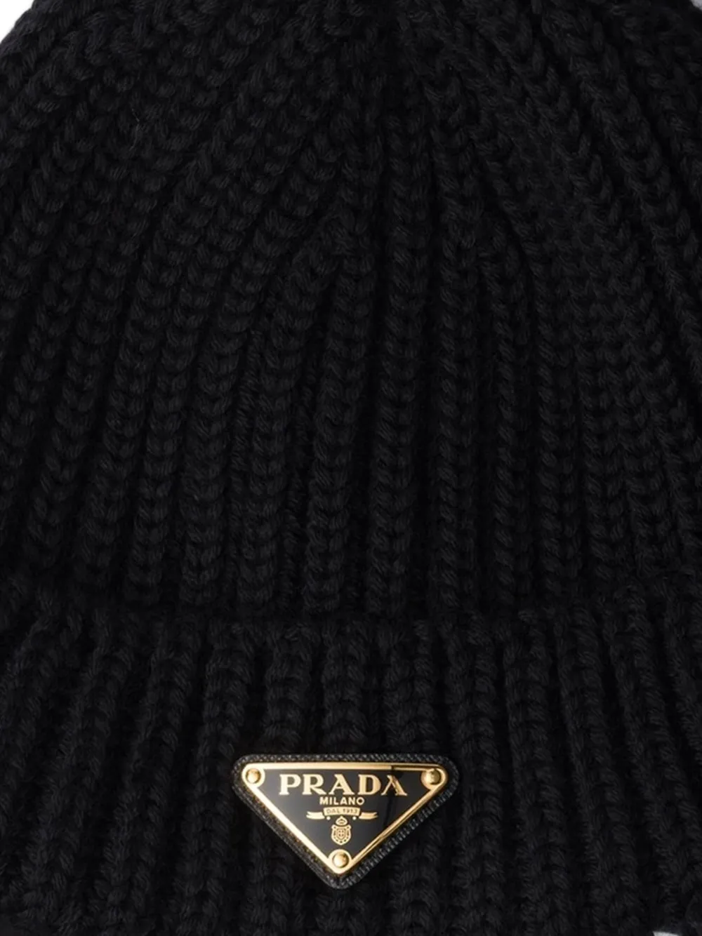 Prada Gebreide muts met triangel-logo - Zwart