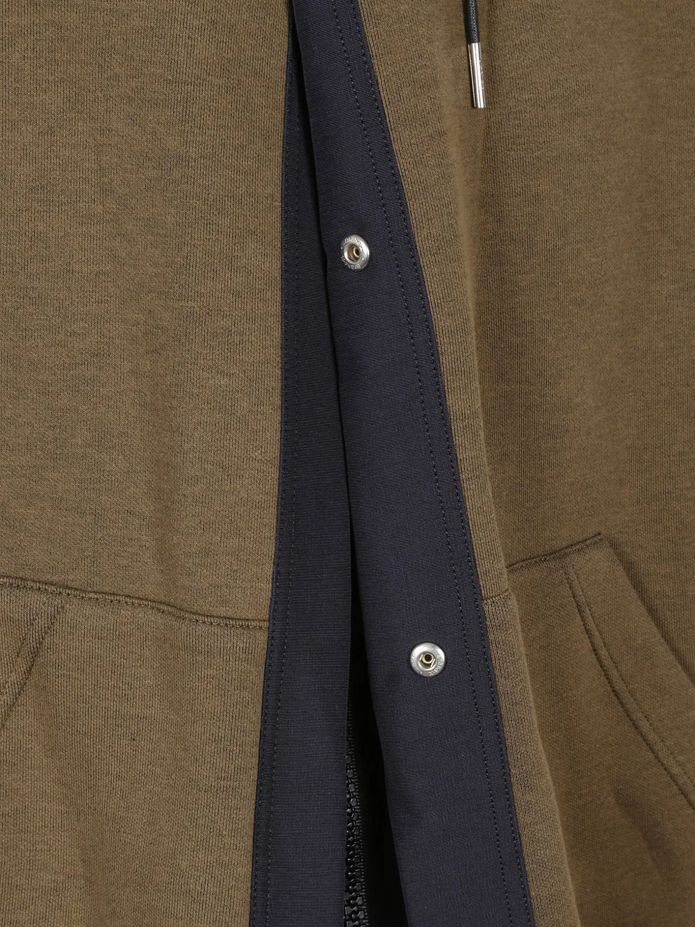 sacai Katoenen trui met capuchon en vlakken Beige