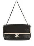 CHANEL Pre-Owned 2007 patent-leather chain-strap shoulder bag - Black