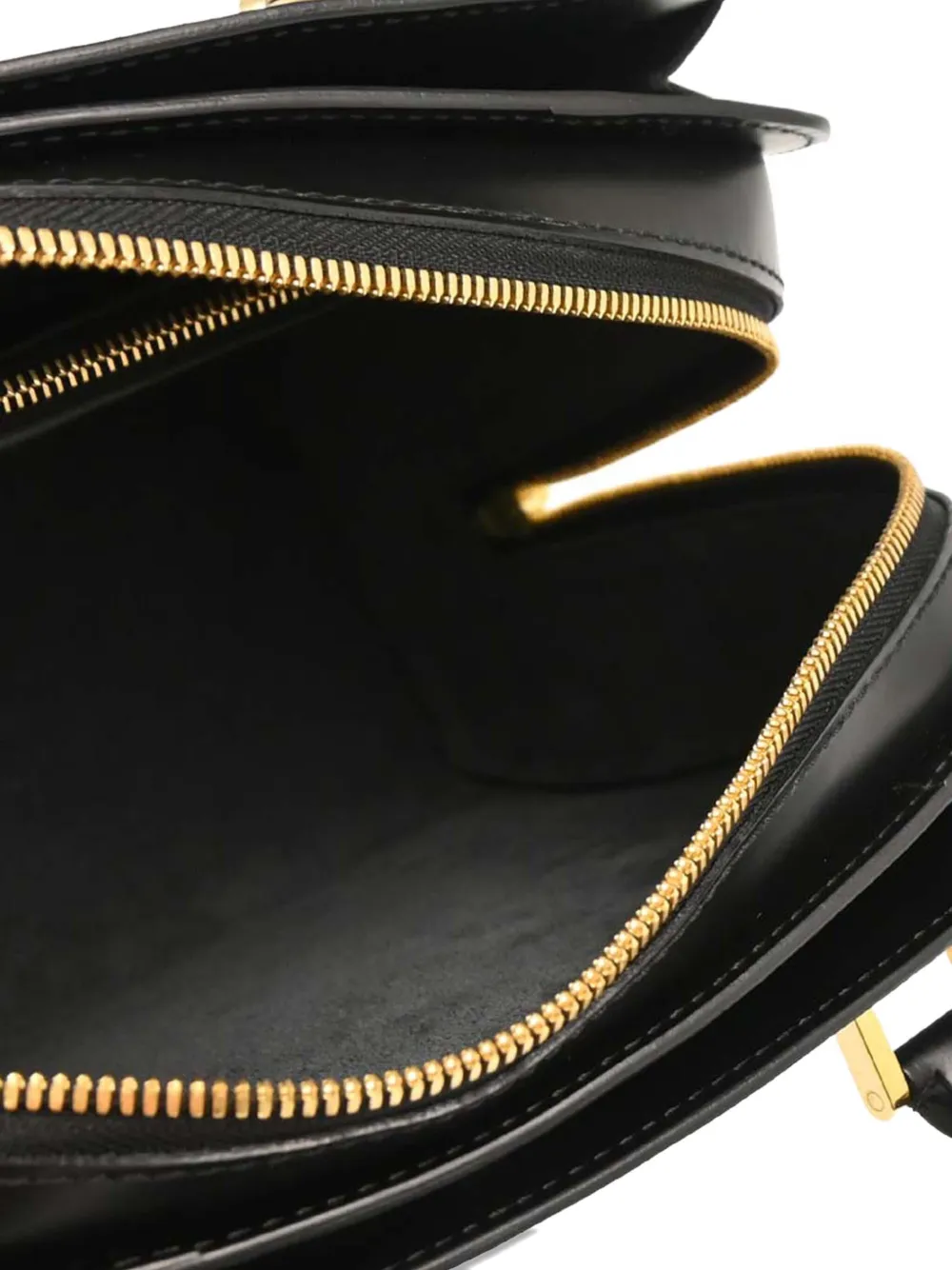 Pre-owned Louis Vuitton 2000 Pont Neuf Epi-leather Handbag In Black